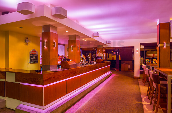 8N8F5785 
 NTK Bar & Club - Blackpool, UK
Copyright - Richard Southall 
 Keywords: Blackpool, Copyright, NTK, Nightclub, Richard, Southall, bar, club, dancing, emphasis, lap, late, night, photographer, photography, uk, venue