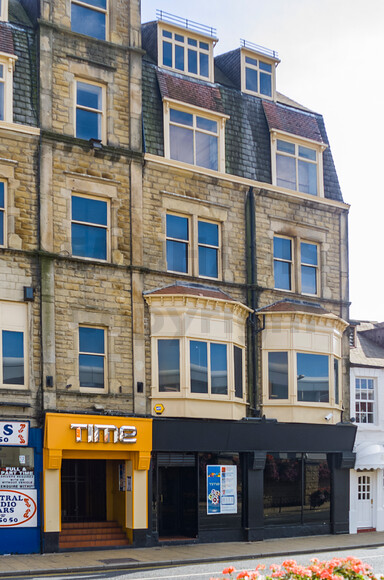 8M991767 
 Time Nightclub - Harrogate, UK
Copyright - Richard Southall 
 Keywords: Copyright, Harrogate, Nightclub, Richard, Southall, Time, bar, club, dance, deltic, emphasis, first, interior, late, leisure, luminar, night, photographer, photography, uk