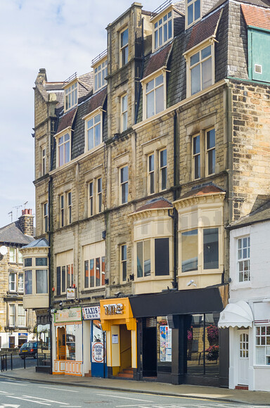 8M991760 
 Time Nightclub - Harrogate, UK
Copyright - Richard Southall 
 Keywords: Copyright, Harrogate, Nightclub, Richard, Southall, Time, bar, club, dance, deltic, emphasis, first, interior, late, leisure, luminar, night, photographer, photography, uk