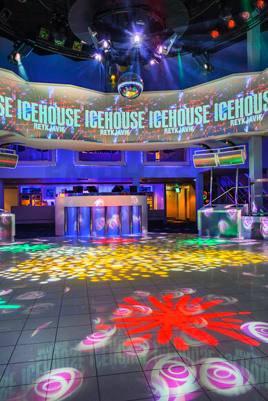 DSC4100 
 Oceana Nightclub - Cardiff, Wales, UK
Copyright - Richard Southall 
 Keywords: Cardiff, Copyright, Design, Nightclub, Oceana, Richard, Southall, Wales, architectural, bar, club, dance, deltic, emphasis, exterior, interior, late, leisure, luminar, night, photographer, photography, theme, themed, uk