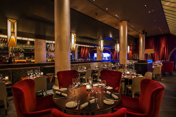 dsc8418 
 Quaglinos Restaurant - London
Copyright - Richard Southall